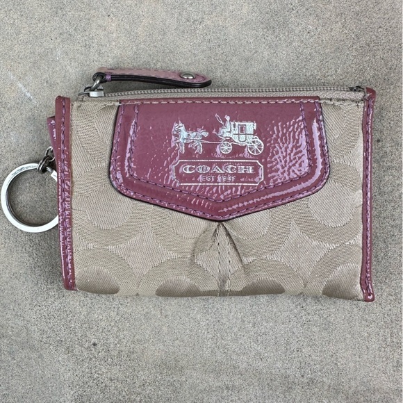 Coach Madison OP Art Key Card Coin Holder, Keychain. - Picture 1 of 3